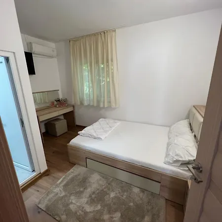 Гостьовий будинок A Mirela